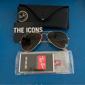 Ray-Ban Gold Aviator Sunglasses with Black Case